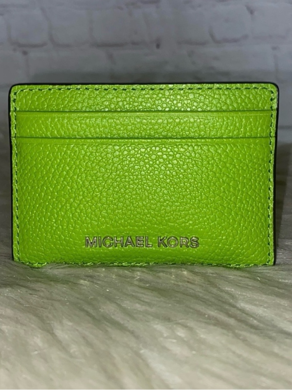 Michael Kors JET SET CHARM Small
Pouchette/JET SET Card Case 2pc Set - Picture 6 of 8